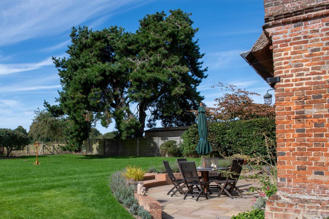 נורוויץ'' Thatch Cottage - Luxury Norfolk Hideaway מראה חיצוני תמונה